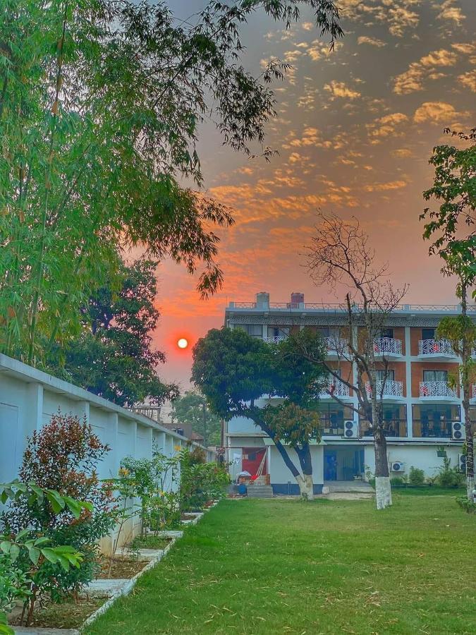 Shada Pathor Hotel & Resort Companiganj Exterior foto